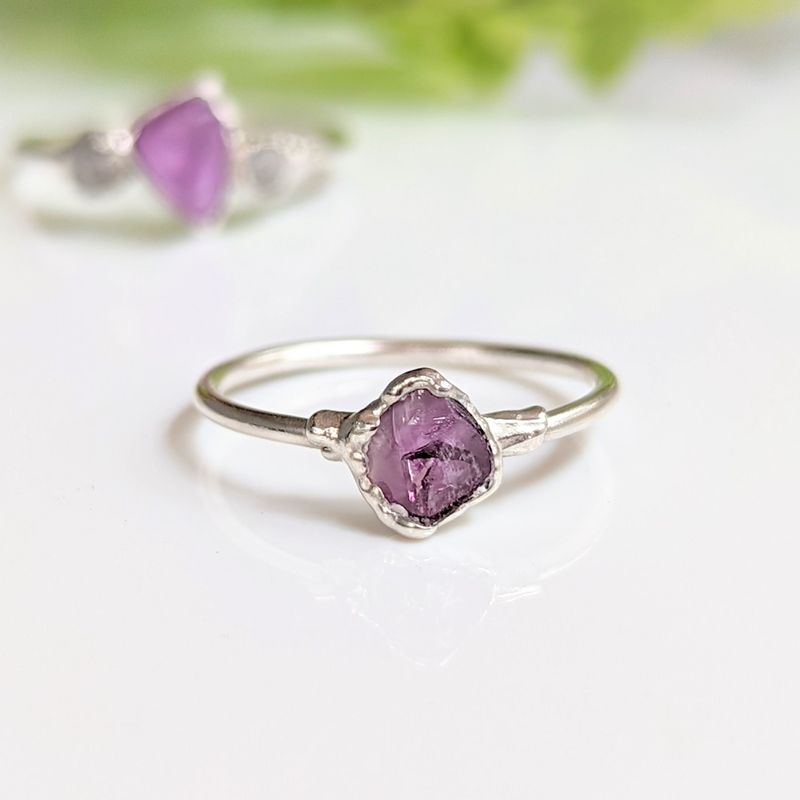 Bague en argent brut Alexandrite