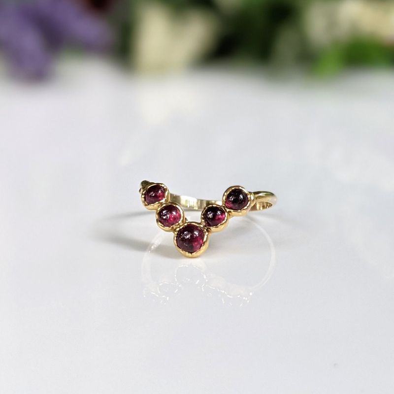 Ensemble d'alliances de mariée Ruby Chevron