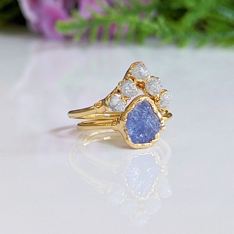 Raw Tanzanite and diamond Chevron wedding ring set