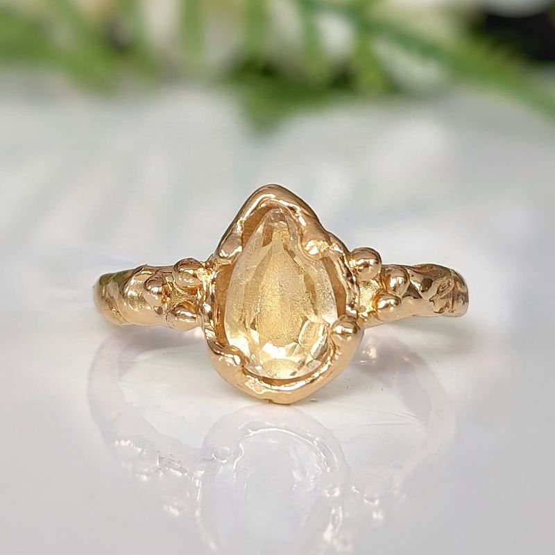 Citrine ring in Solid 14k Gold