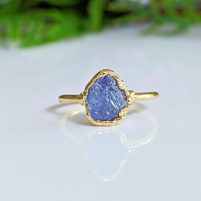 Raw Tanzanite ring in 18k Gold
