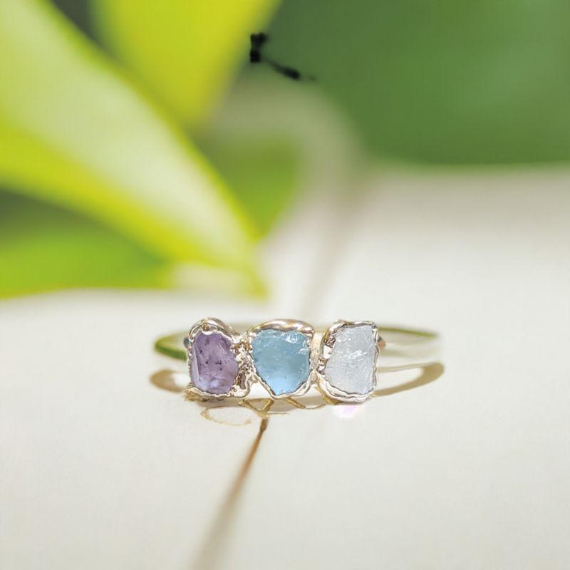 Bague multi-pierres de naissance