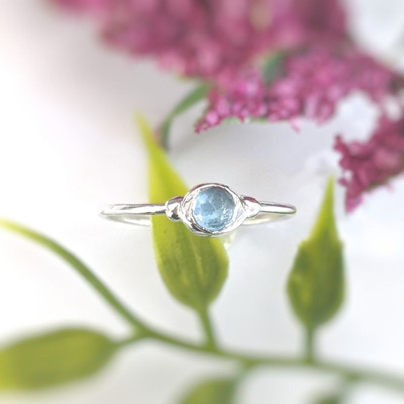 Bague superposable Dainty Blue Topaz