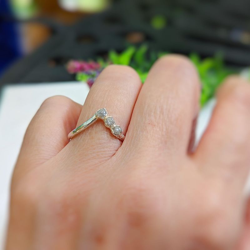 Raw Sapphire & diamond Chevron ring set