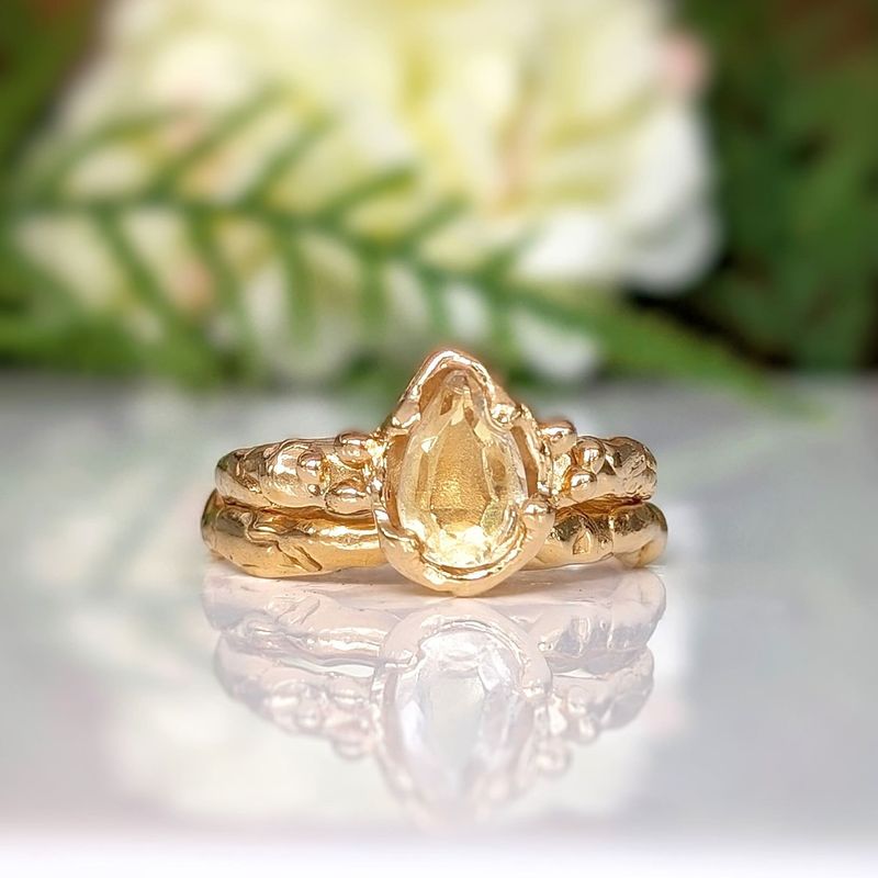 Citrine ring in Solid 14k Gold