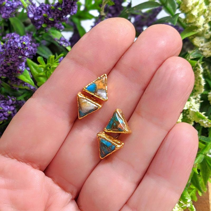 Boucles d'oreilles triangles avec Turquoise cuivrée