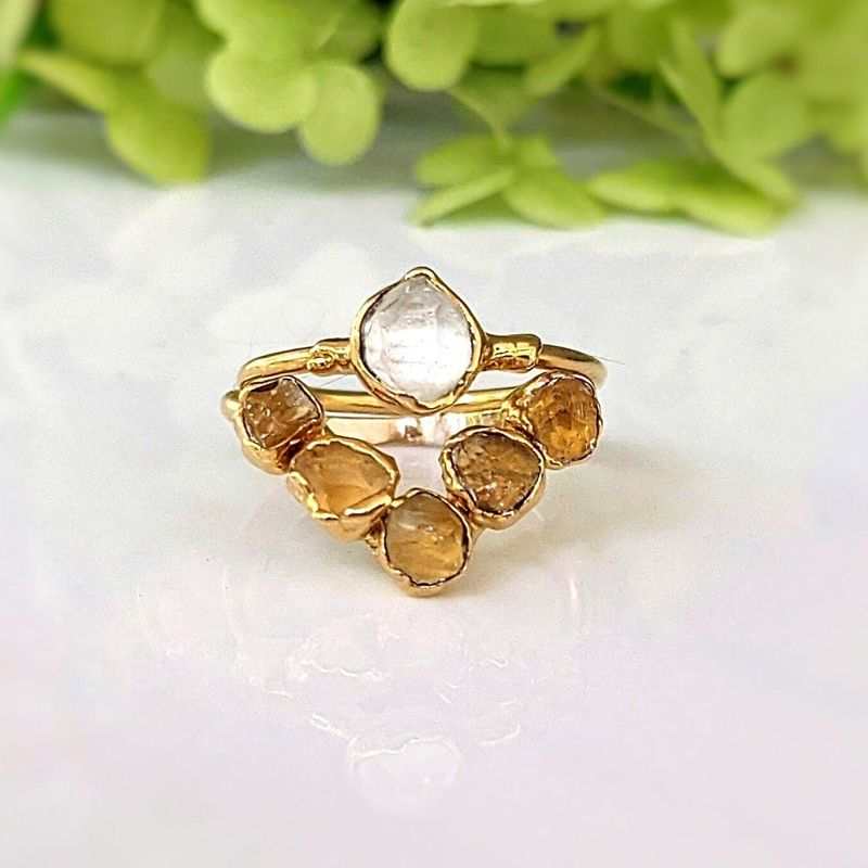 Bague de fiançailles en citrine brute et diamant Herkimer Chevron