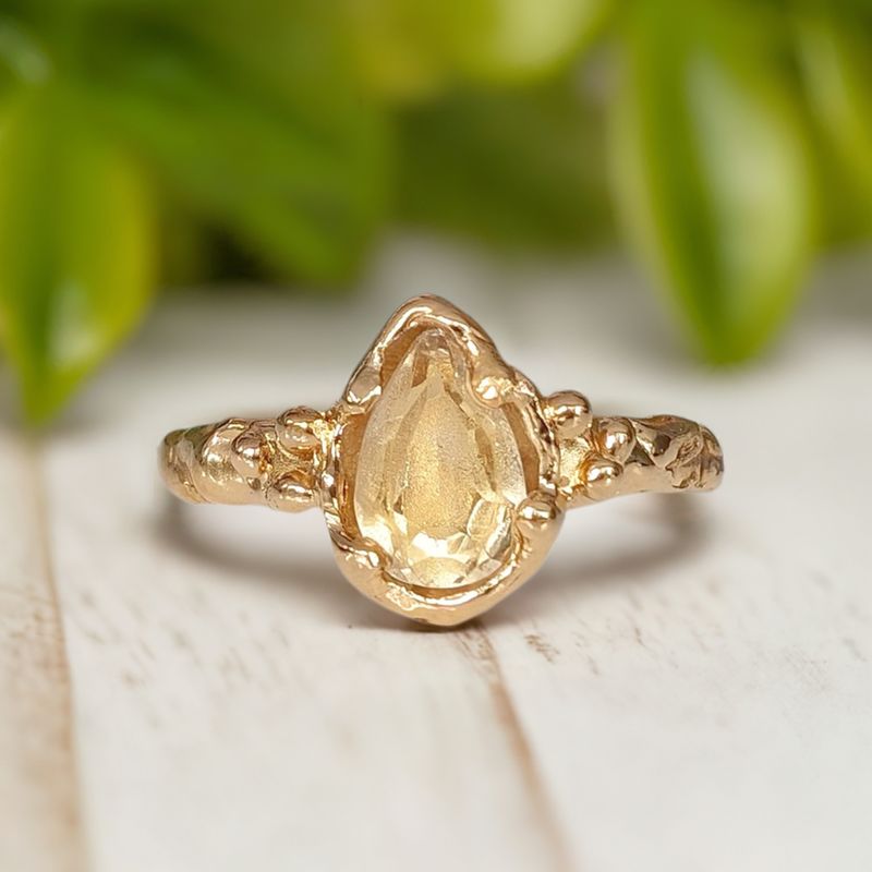 Citrine ring in Solid 14k Gold