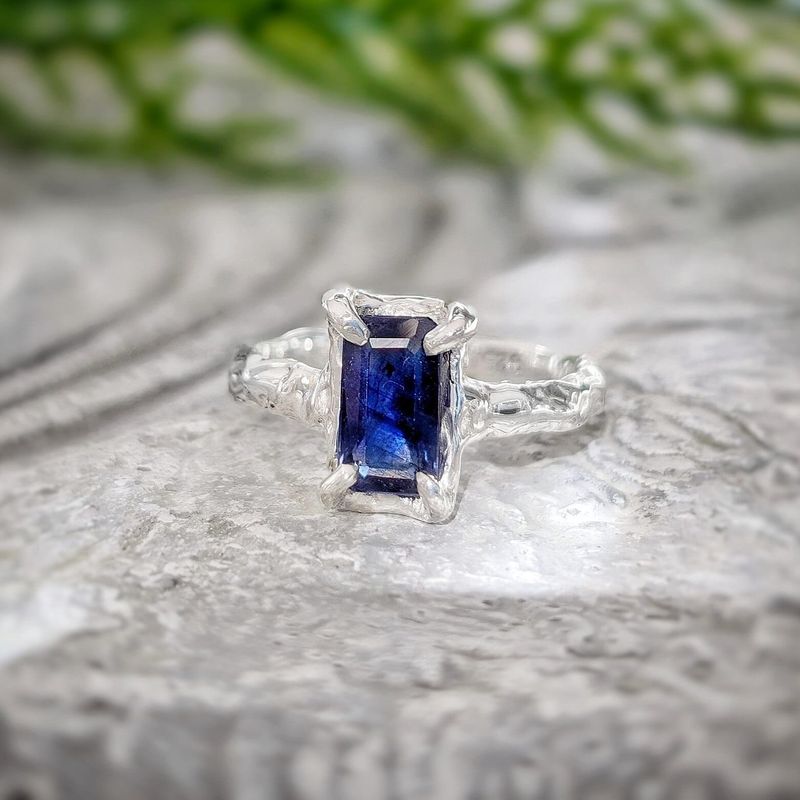 Blue Sapphire cocktail ring in Solid 14k Gold