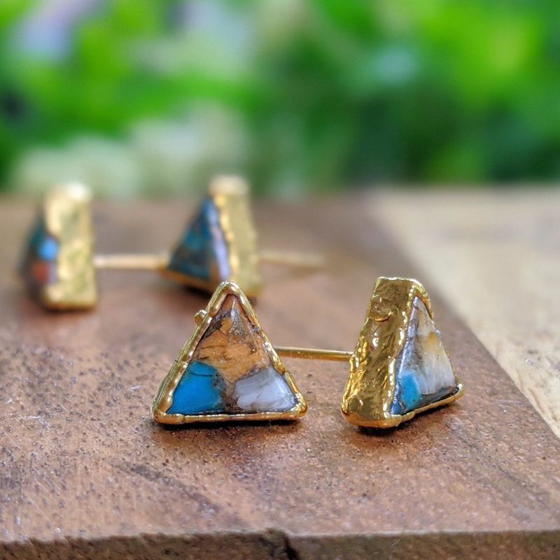 Boucles d'oreilles triangles avec Turquoise cuivrée