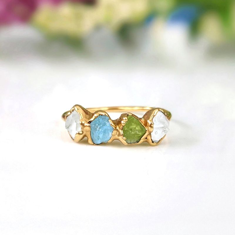 Bague multi-pierres de naissance