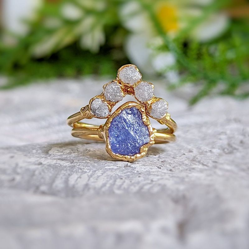 Raw Tanzanite ring in 18k Gold