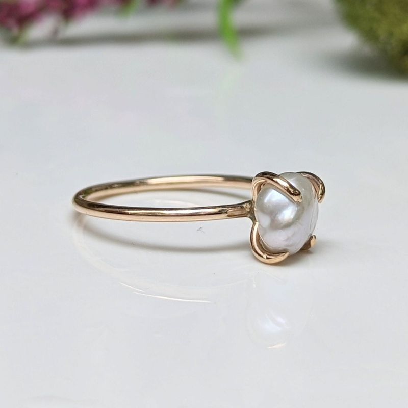 Gold Freshwater Keshi pearl ring