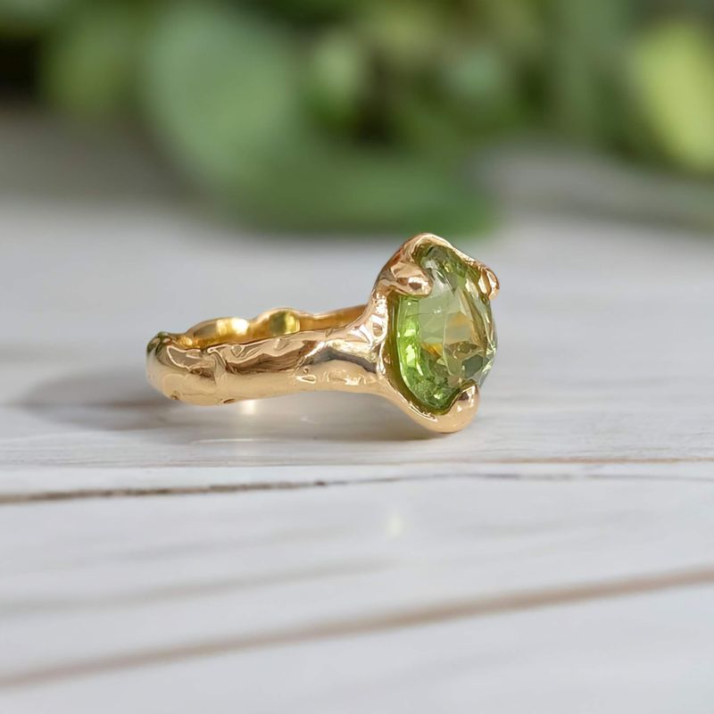 Peridot ring in Solid 14k Gold