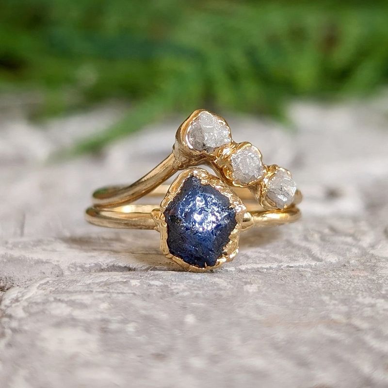 Raw Sapphire & rough diamond Chevron wedding ring set
