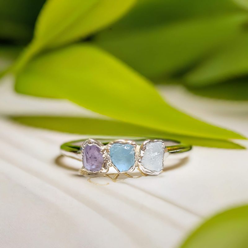 Bague multi-pierres de naissance