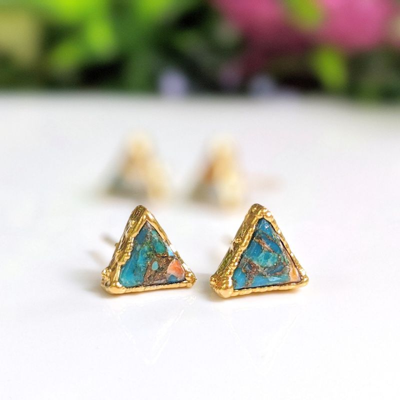 Boucles d'oreilles triangles avec Turquoise cuivrée