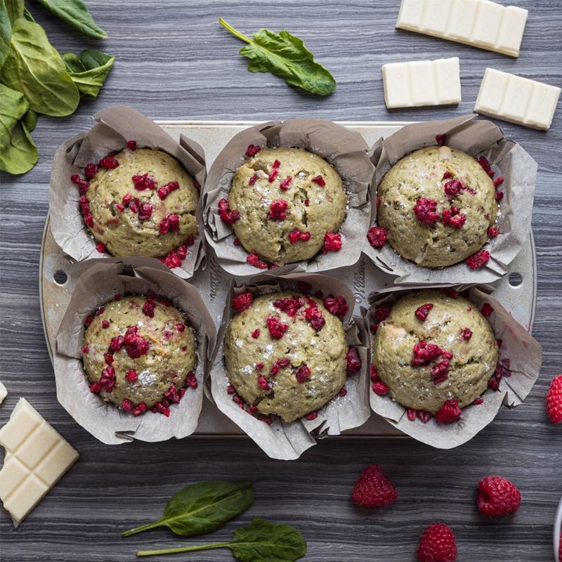 Muffins framboises, épinards & chocolat blanc