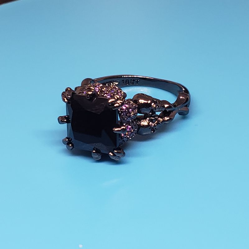 (BAG-010) Bague Élégance en Noir