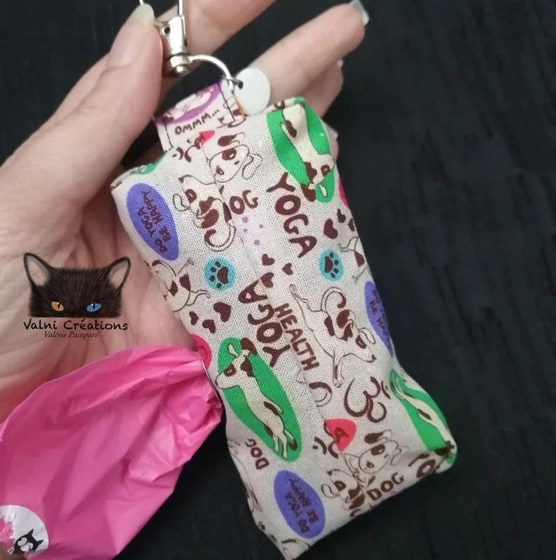 Distributeur de sacs à caca, Porte sac à caca, pochette à suspendre, Amoureux des chiens, pochette