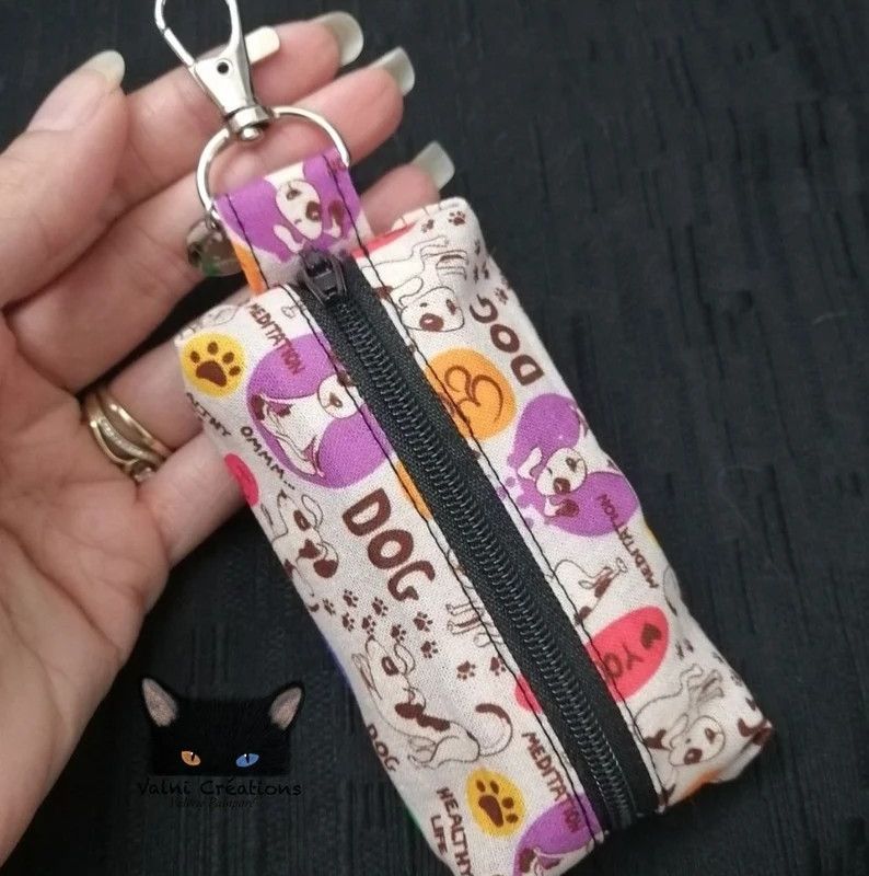 Distributeur de sacs à caca, Porte sac à caca, pochette à suspendre, Amoureux des chiens, pochette