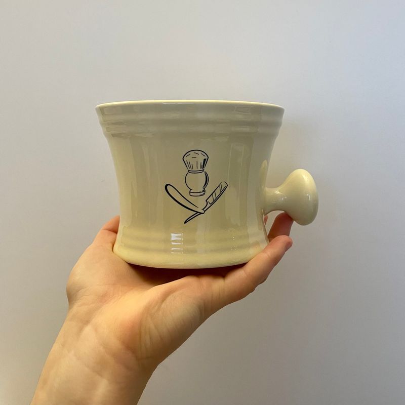 Tasse pour crème à raser