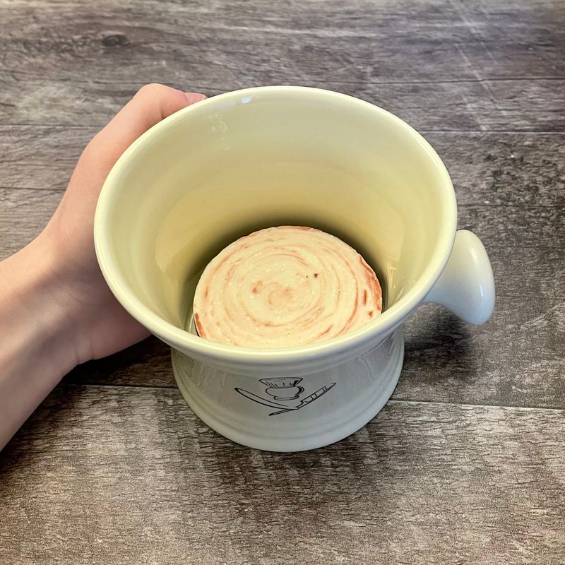 Tasse pour crème à raser