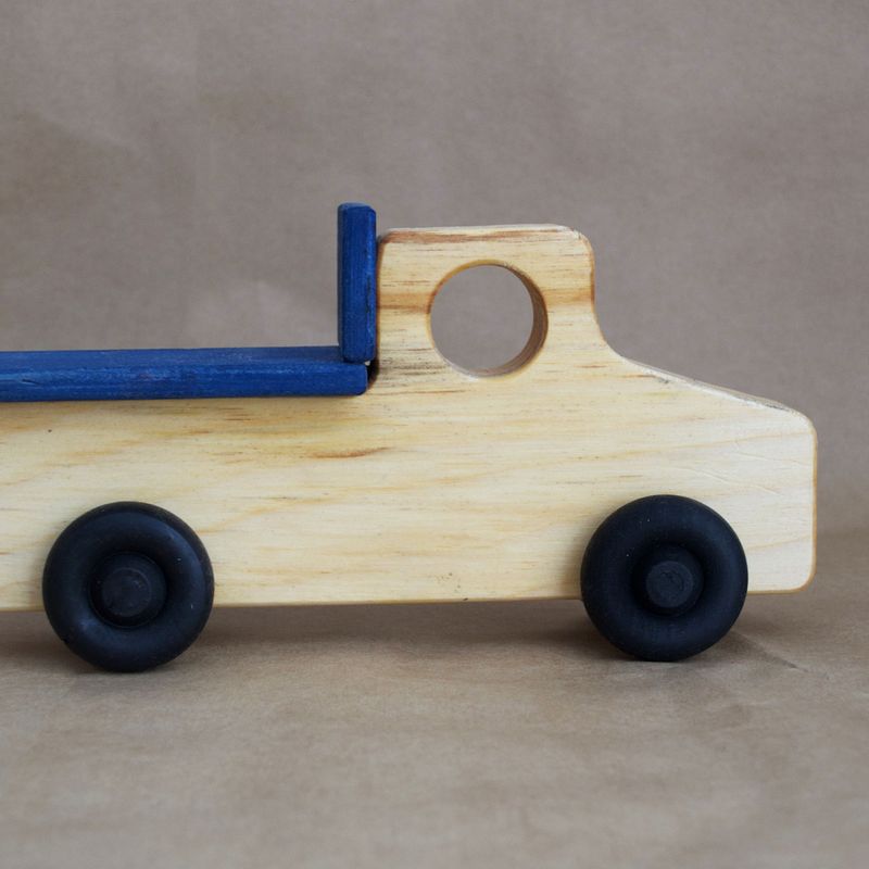Camion bleu, jouet en bois