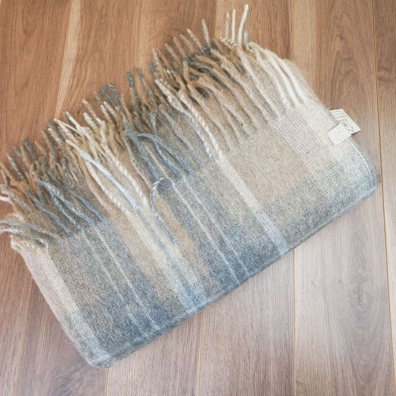 Jeté à carreaux en alpaga - Beige