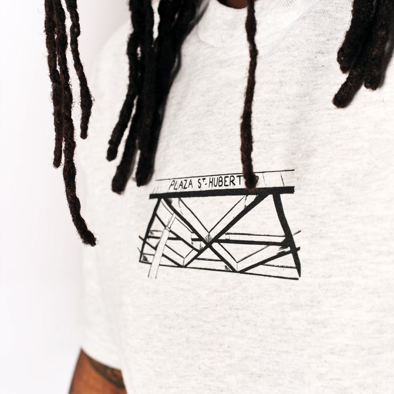 T-shirt Plaza