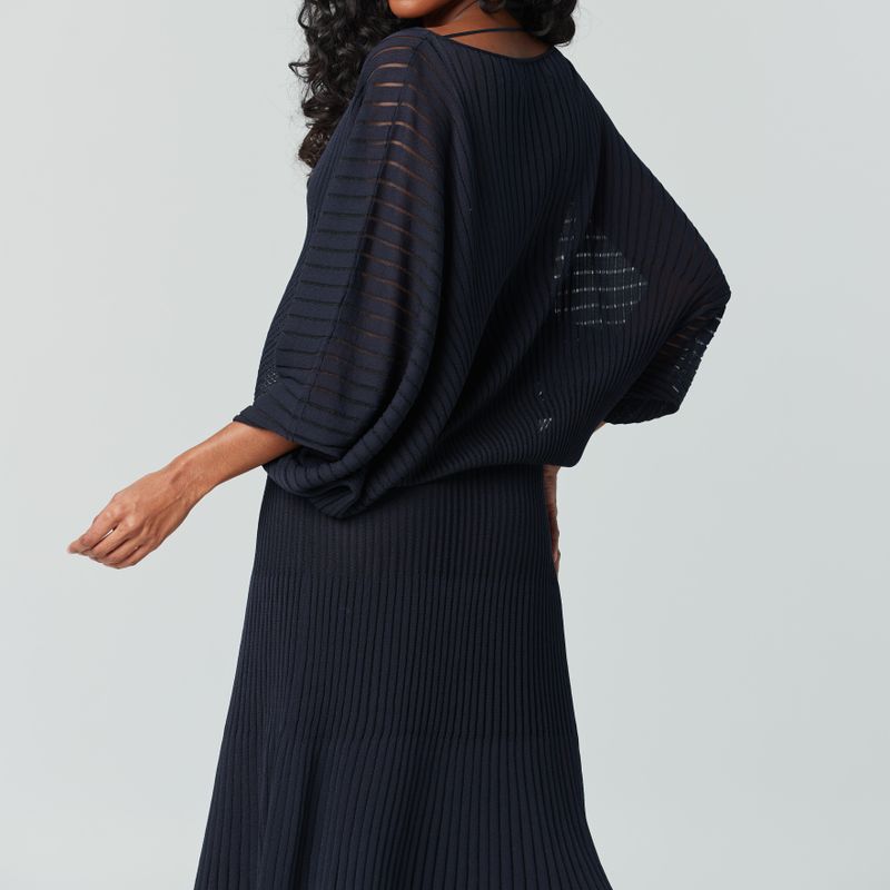 Robe encolure bateau manche large