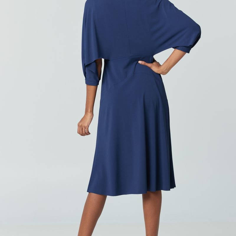 Robe croisée manche ouverte