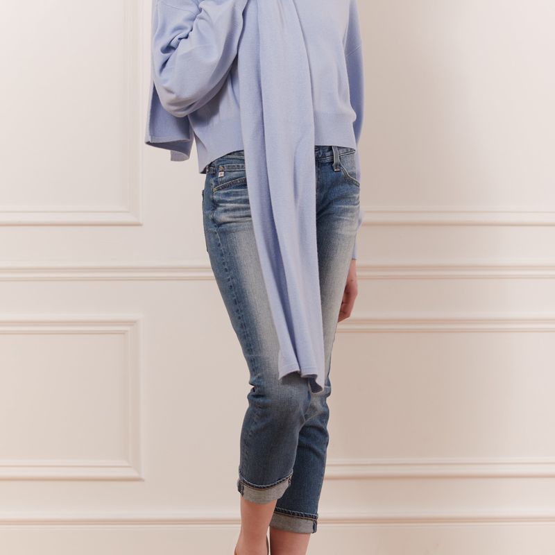 Crew neck boxy sweater with high &  low hem