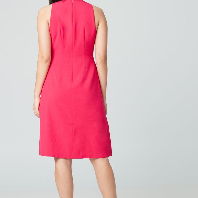 Robe sans manche avec fente en cascade