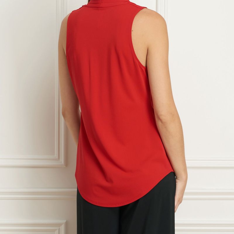 Matte jersey sleeveless pleated v-neck top