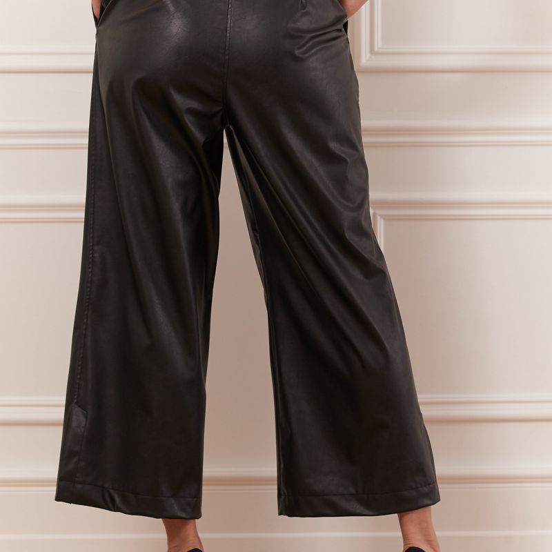 Pantalon court faux cuir