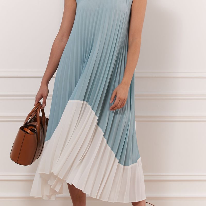Soft Crinkle Color Block Pleated Dress