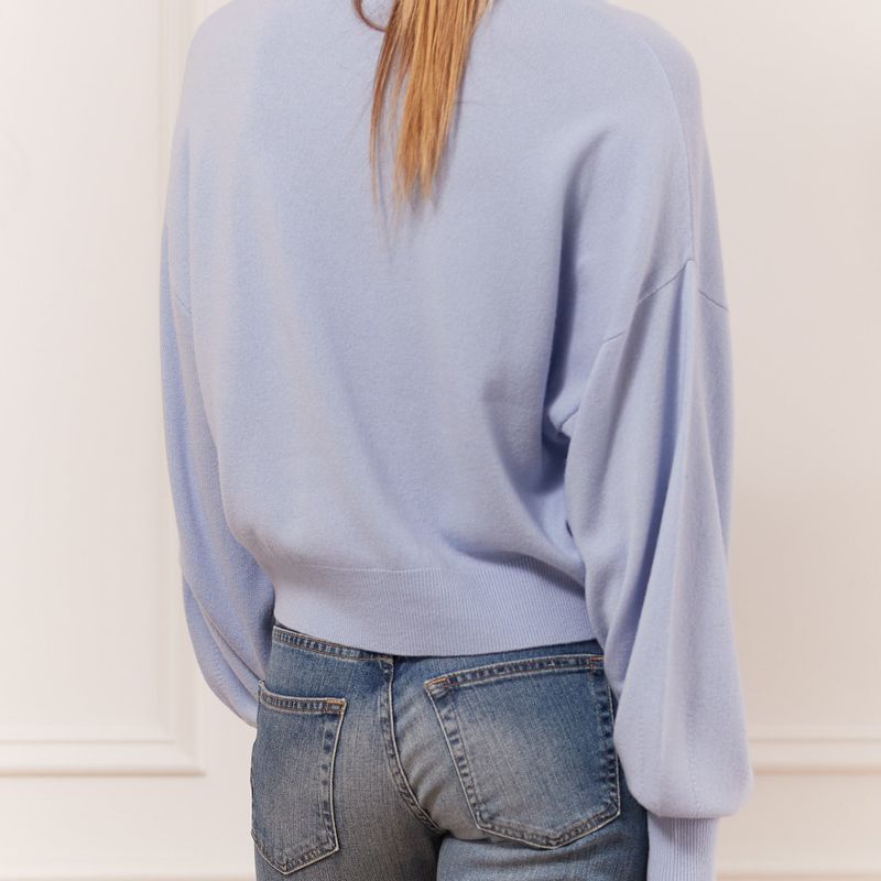 Crew neck boxy sweater with high &  low hem