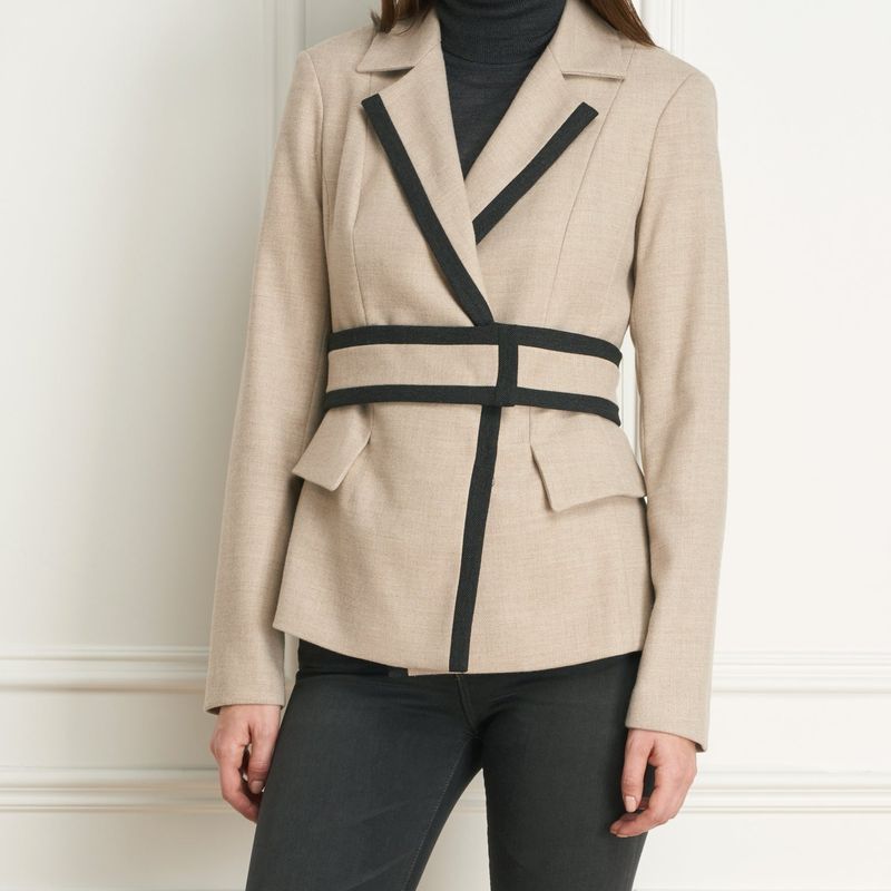 Veston avec ceinture