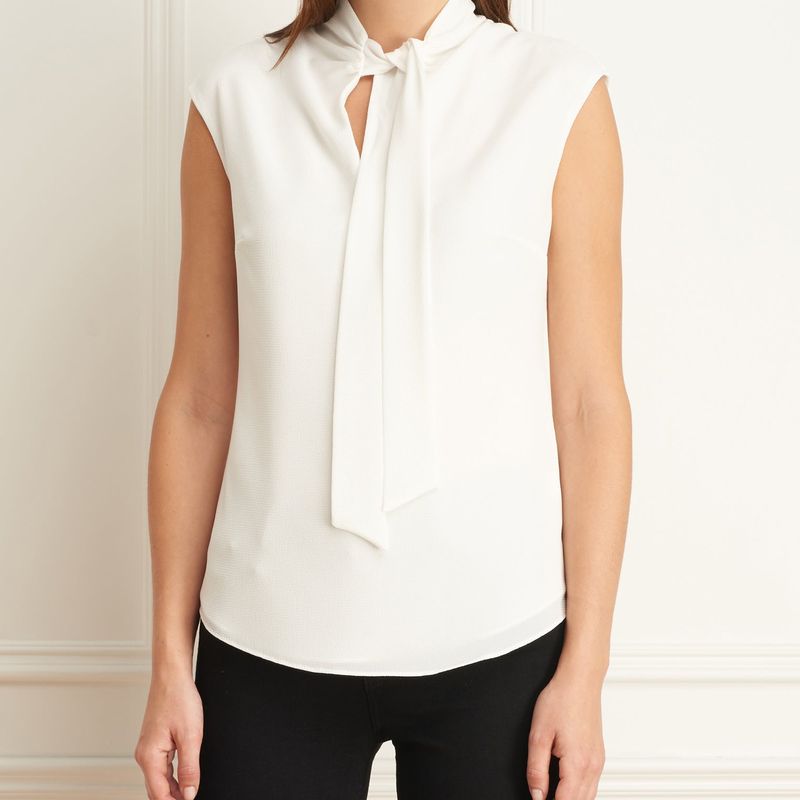 Blouse Sans Manche Avec Foulard Noué