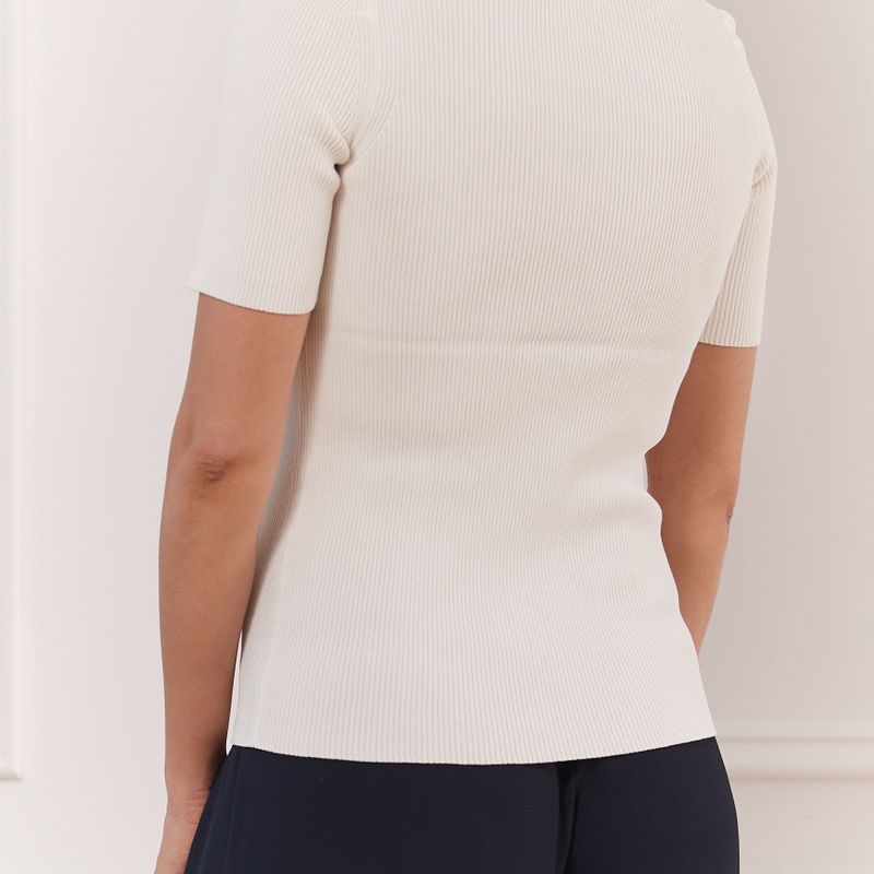 Scoop neck sweater