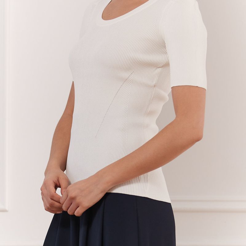 Scoop neck sweater