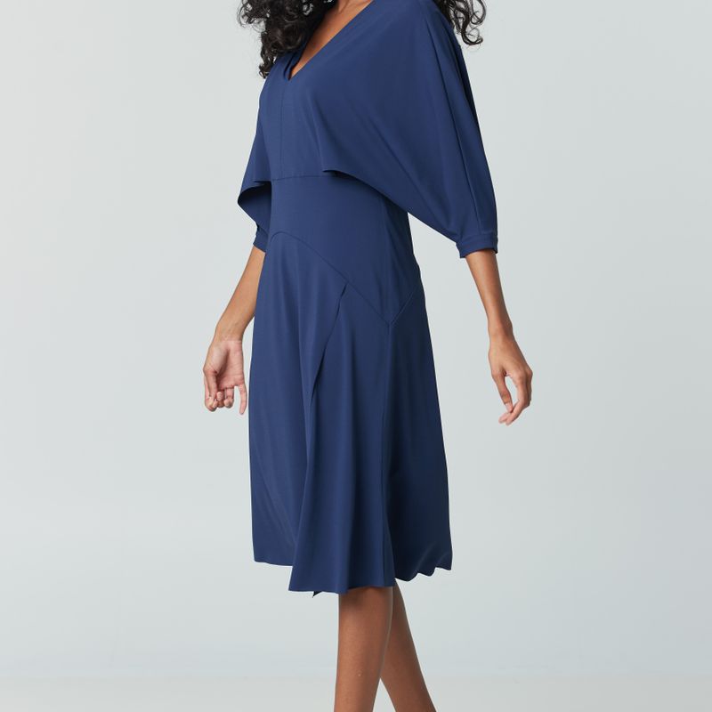 Robe croisée manche ouverte