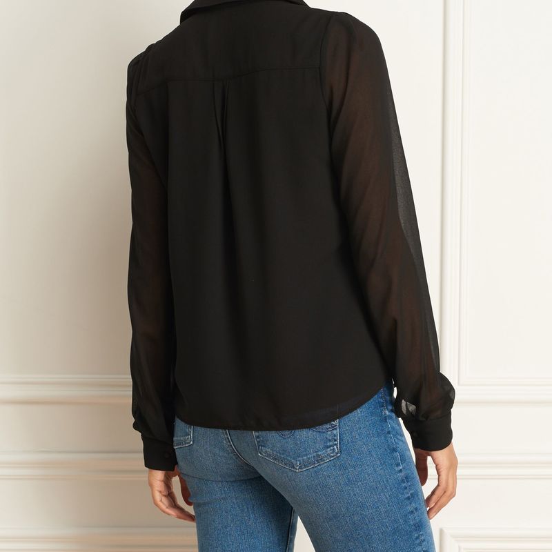 Blouse Chiffon Avec Boutons Et Foulard