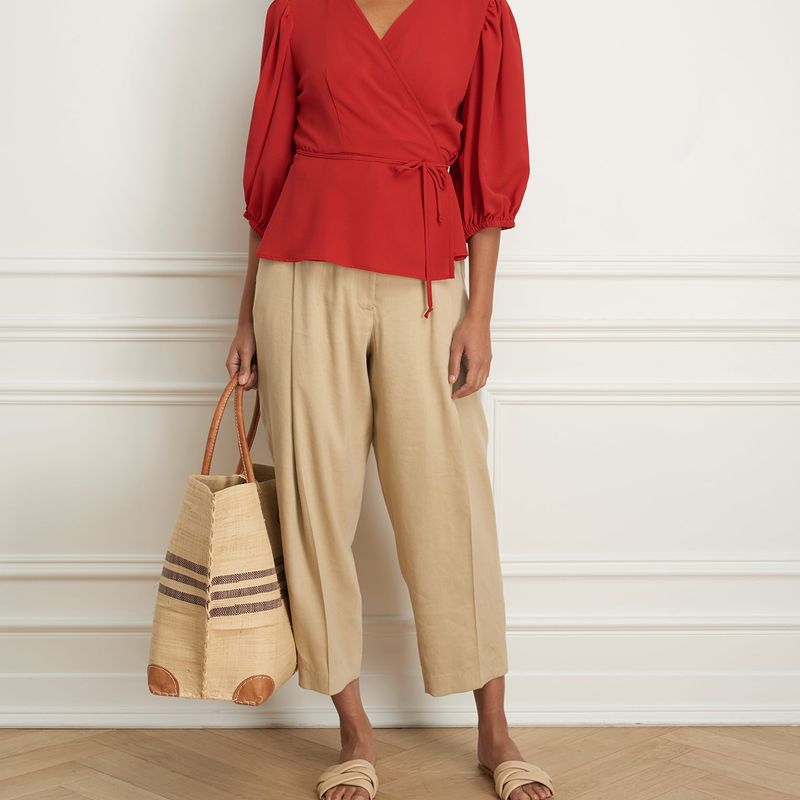 Criss-cross blouse wth bishop sleeve