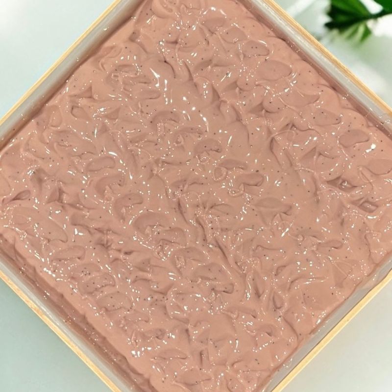 Savon exfoliant LILI graines de pavot, jojoba et pamplemousse
