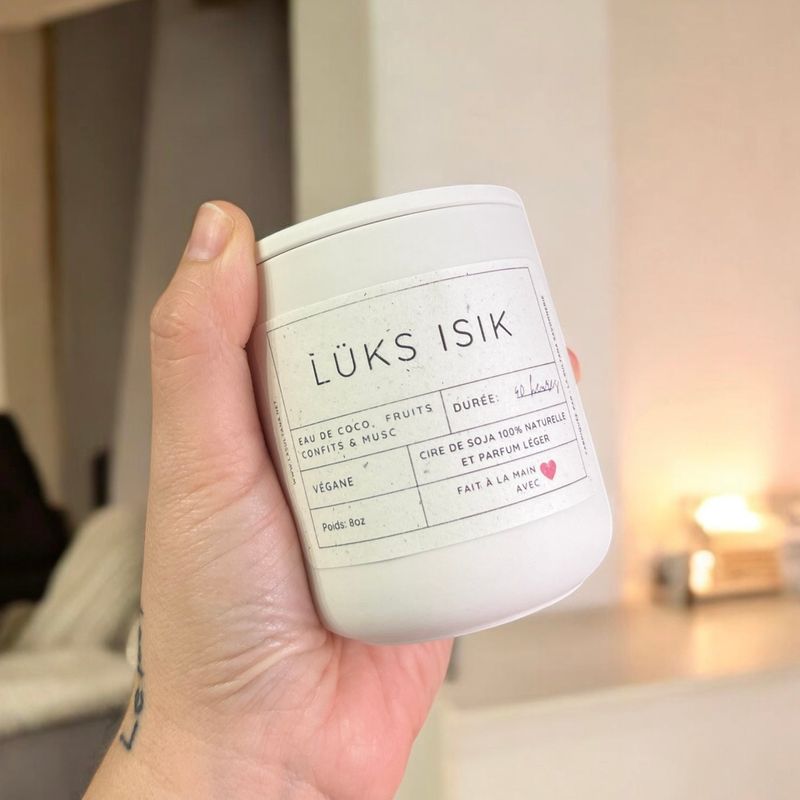 Bougie de soja LÜKS ISIK eau de coco,  fruits confits et musc