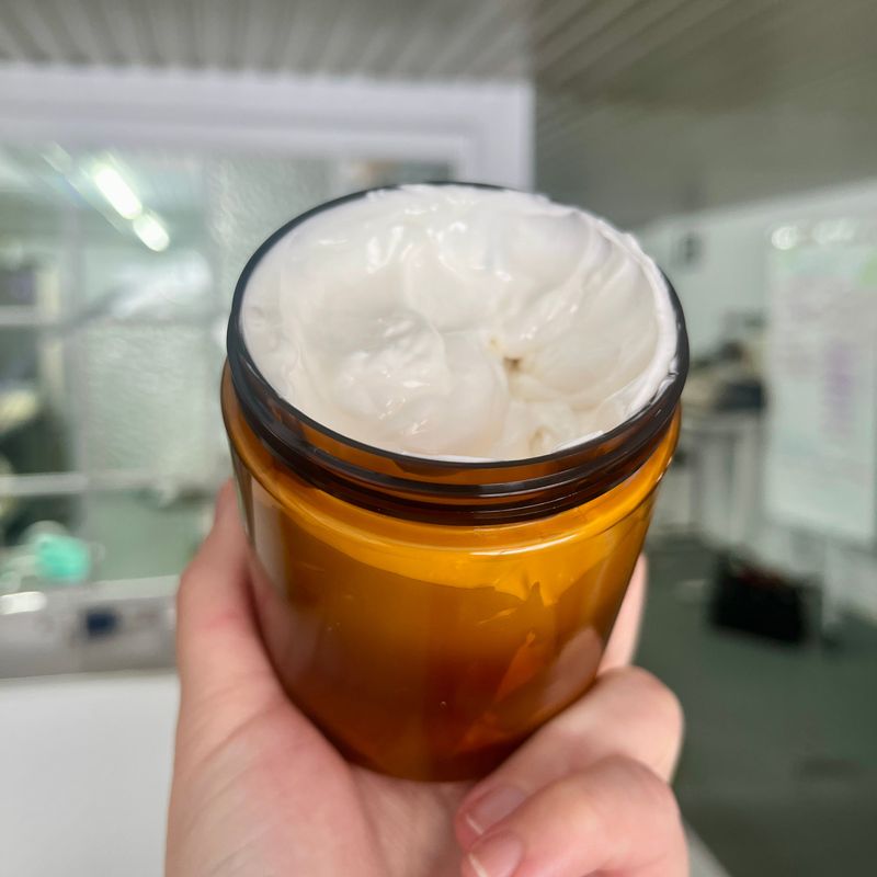 IMPARFAIT :Beurre corporel fouetté ÈVE au karité