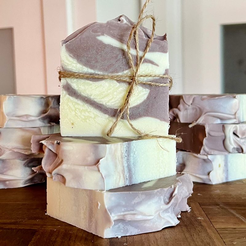 Savon à l'argile brésilienne WHITNEY huile d'avocat et lilas