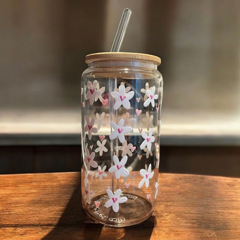 Idées cadeaux: les verres peints à la main Marguerites & Coeurs
